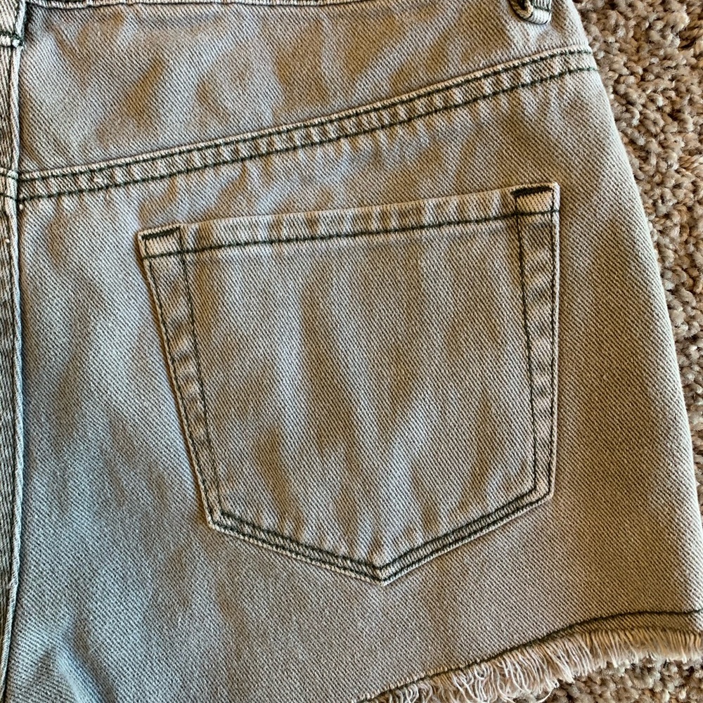 BullHead Denim High Rise Shorts - Picture 7 of 8